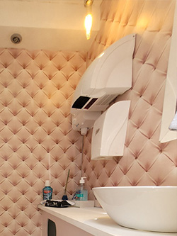 Imagem de Banheiro container luxuoso